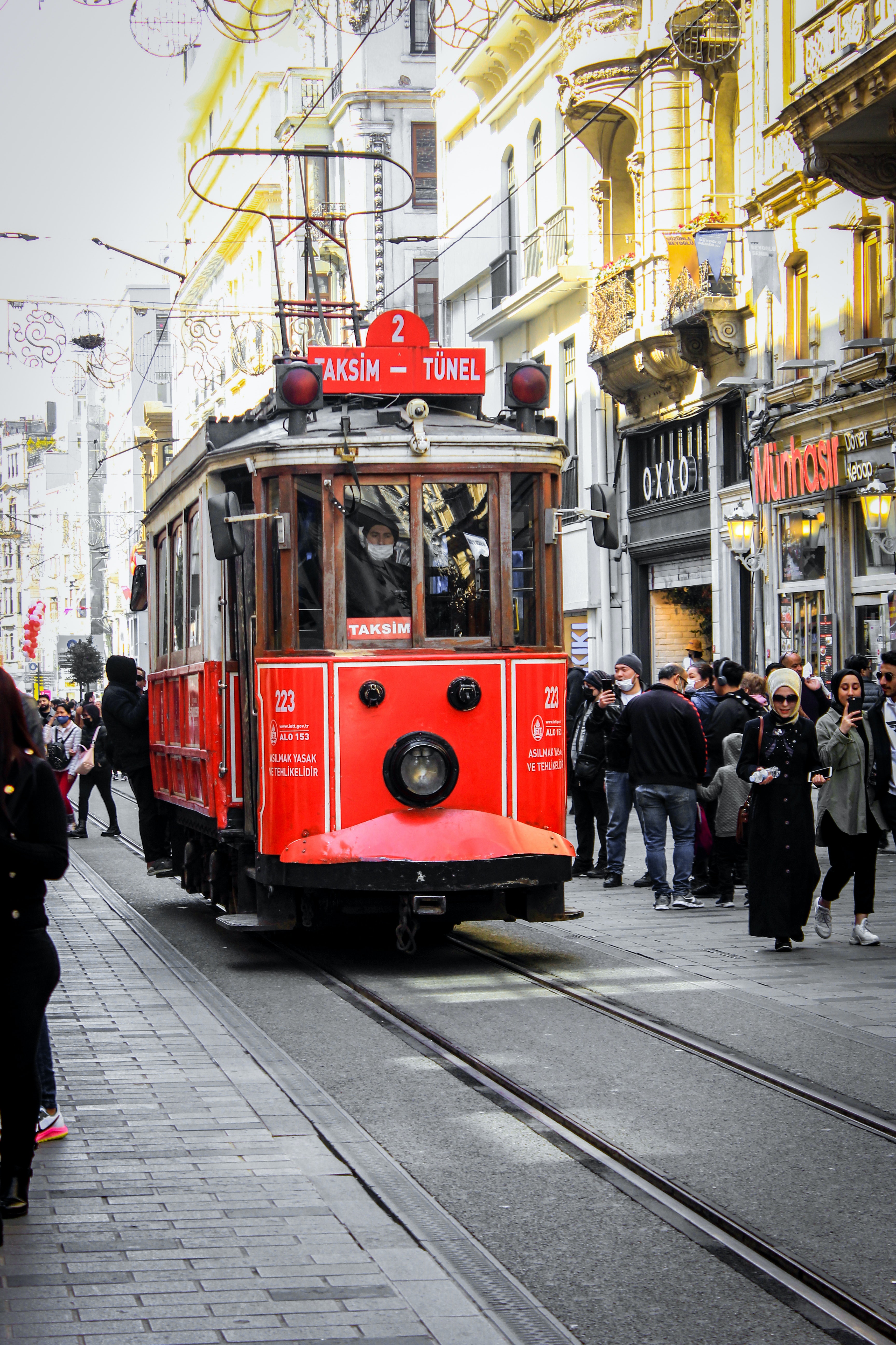 An Unforgettable Weekend in Istanbul: Historical Sites, Colorful Streets, and a Gastronomic Delight!